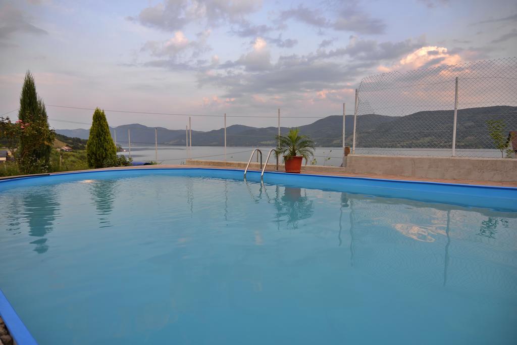 Casa Marina Hotel Ieşelniţa Buitenkant foto