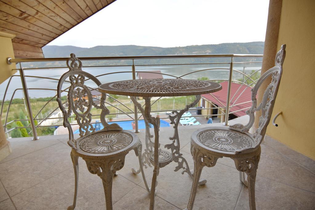 Casa Marina Hotel Ieşelniţa Buitenkant foto