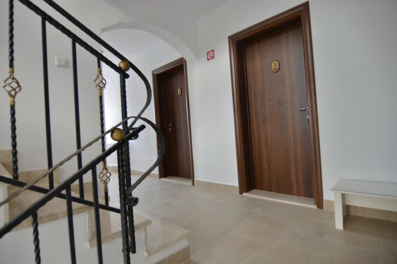 Casa Marina Hotel Ieşelniţa Buitenkant foto